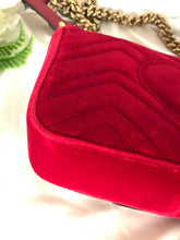 Load image into Gallery viewer, Gucci small red velvet marmont
